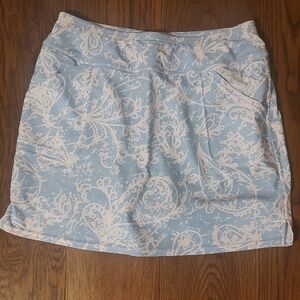 Chic Blue and White Floral Mini Skirt